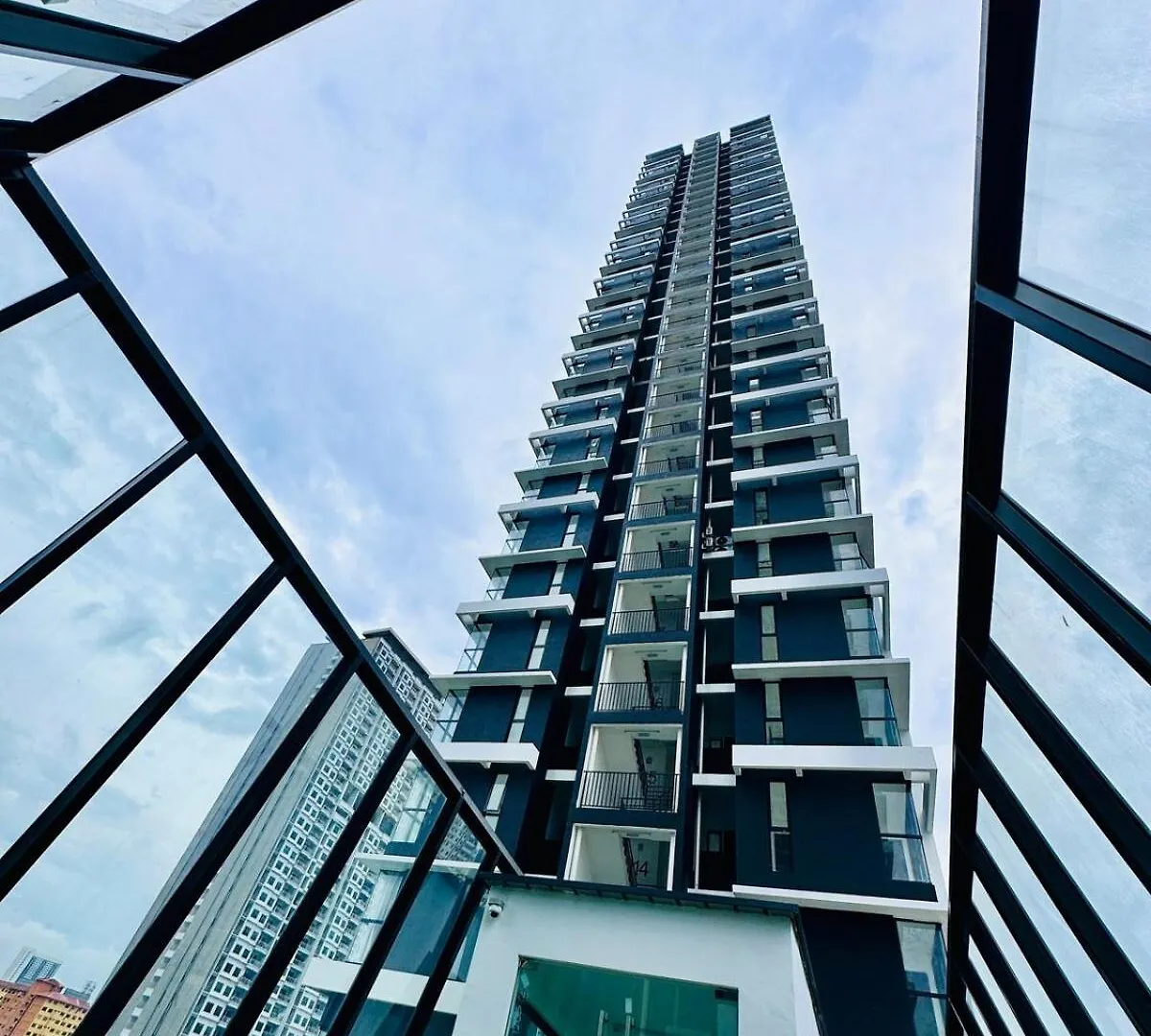 World Class Apartment In Georgetown 3Br 10Pax Jelutong Malaysia